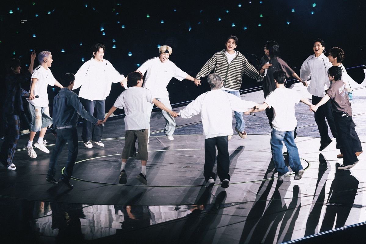 cheolhanclub's tweet photo. LAST 24 HRS TO VOTE. CARATS PLS, LET'S WORK EVEN MORE HARDER. Vote on your MNET+ app using ALL devices you have. Drop tags here on X, put tags on your replies, RT posts with tags.

For daesang. For Seventeen 💎

#2025MAMAVOTE #SEVENTEEN https://t.co/oGdl5QSZ0I
