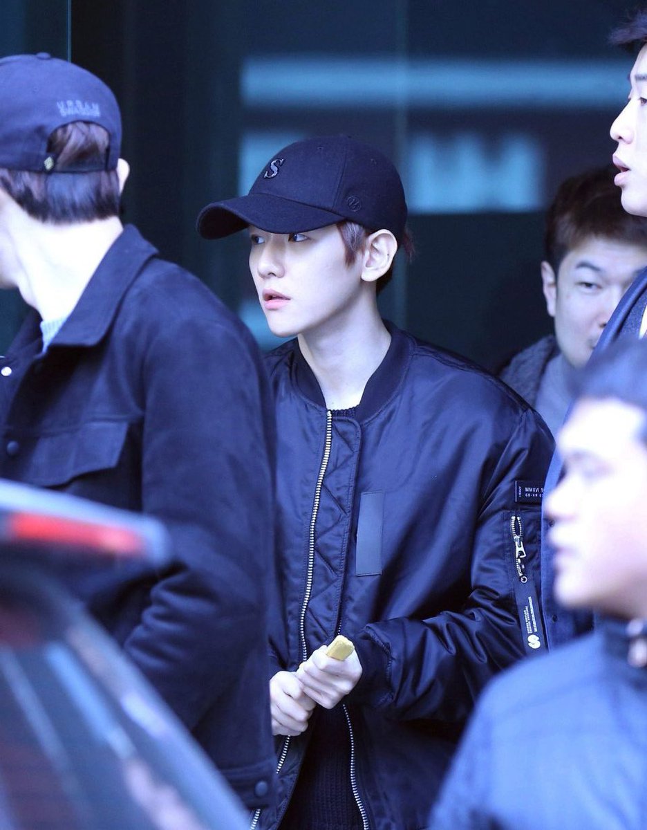 I vote for #BAEKHYUN #2025MAMAVOTE