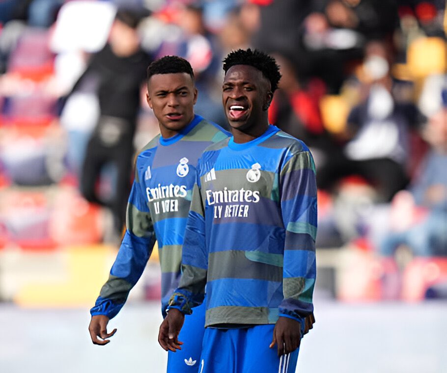 eex1v's tweet image. عوضوني عن التخاذل اللي صار اخر مباراة ارجوكم