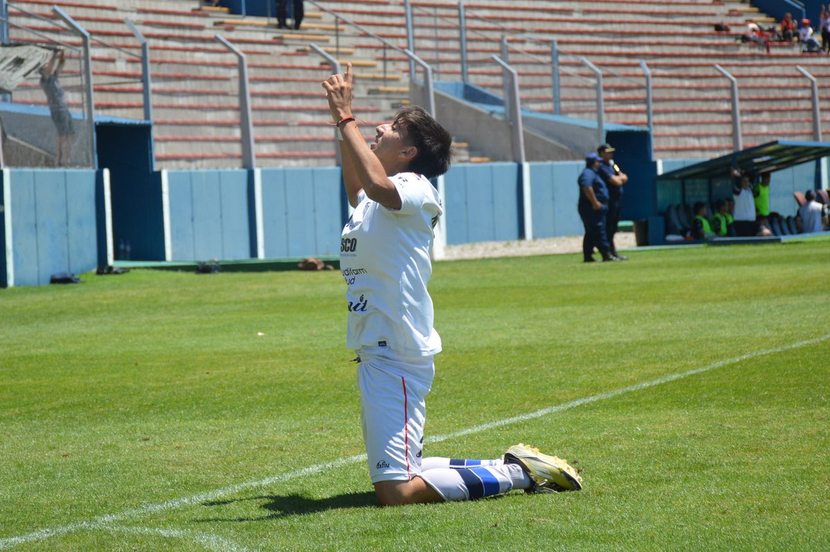 ClubPatronatoOf's tweet image. #InferioresAFA | #Octava - Final Zona Interior

⏸️ Entretiempo en San Luis

Patron vence a Gimnasia de Mendoza por 1 a 0, con gol de Valentino Febre a los 38' PT 🔴⚫️💪🏾

En vivo:  jbsproducciones.com.ar/on-demand/fina…