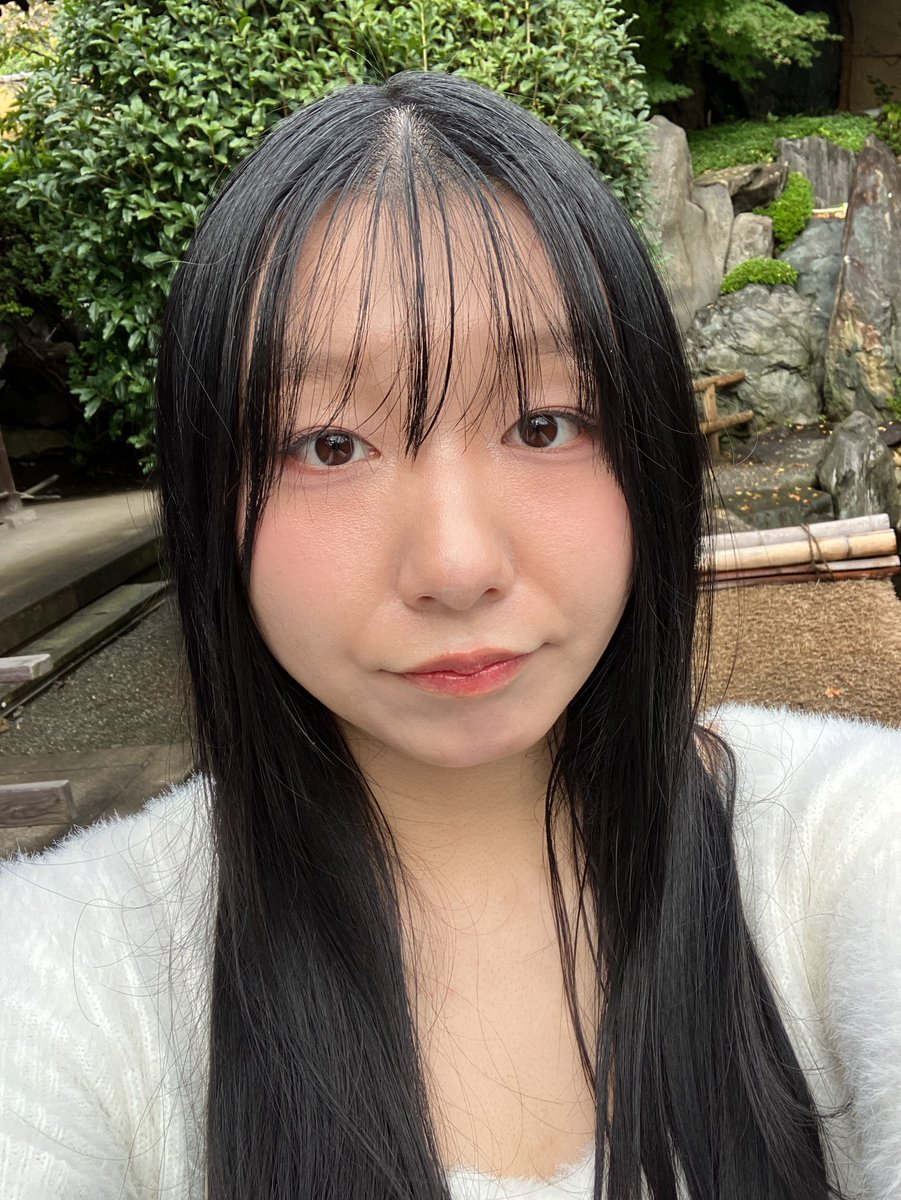 夜遅くにこんばんは😌
今日は朝から撮影でクランクアップでした💐
解禁楽しみに待ってて下さると嬉しいです🥹
朝あまり寝てなくて今物凄く眠たいです笑