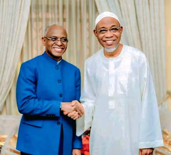 NuhuSada0's tweet image. Whenever I dream of something good, it turns into reality. My dream for the day is that Malam Nasir @elrufai becomes President in 2027 and @raufaregbesola becomes his Vice President, and they lead us to enter the Ka’bah while we perform lesser Hajj (Umrah), under the guidance of…
