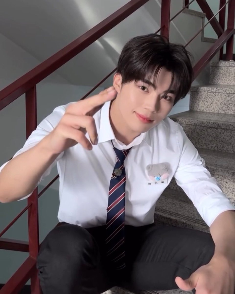 pearparkgw's tweet photo. #05 #오늘의훈남 #훈남 https://t.co/yVaEz0kq2f
