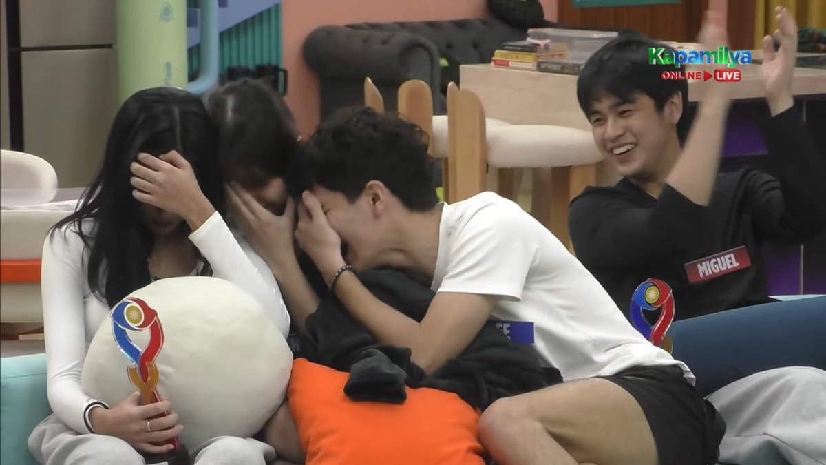 love4elizaa's tweet photo. im so proud of them talaga ☹️ from being the last chosen members to winning immunity! ang lakas ng fighting spirits niyo. thank you for being the best leader, miguel! thank you, eliza, ashley, & lee for doing your best!
YOU GUYS PROVED EVERYONE WRONG!!
#AdorableTaskSmashers https://t.co/TaE4aXEps8