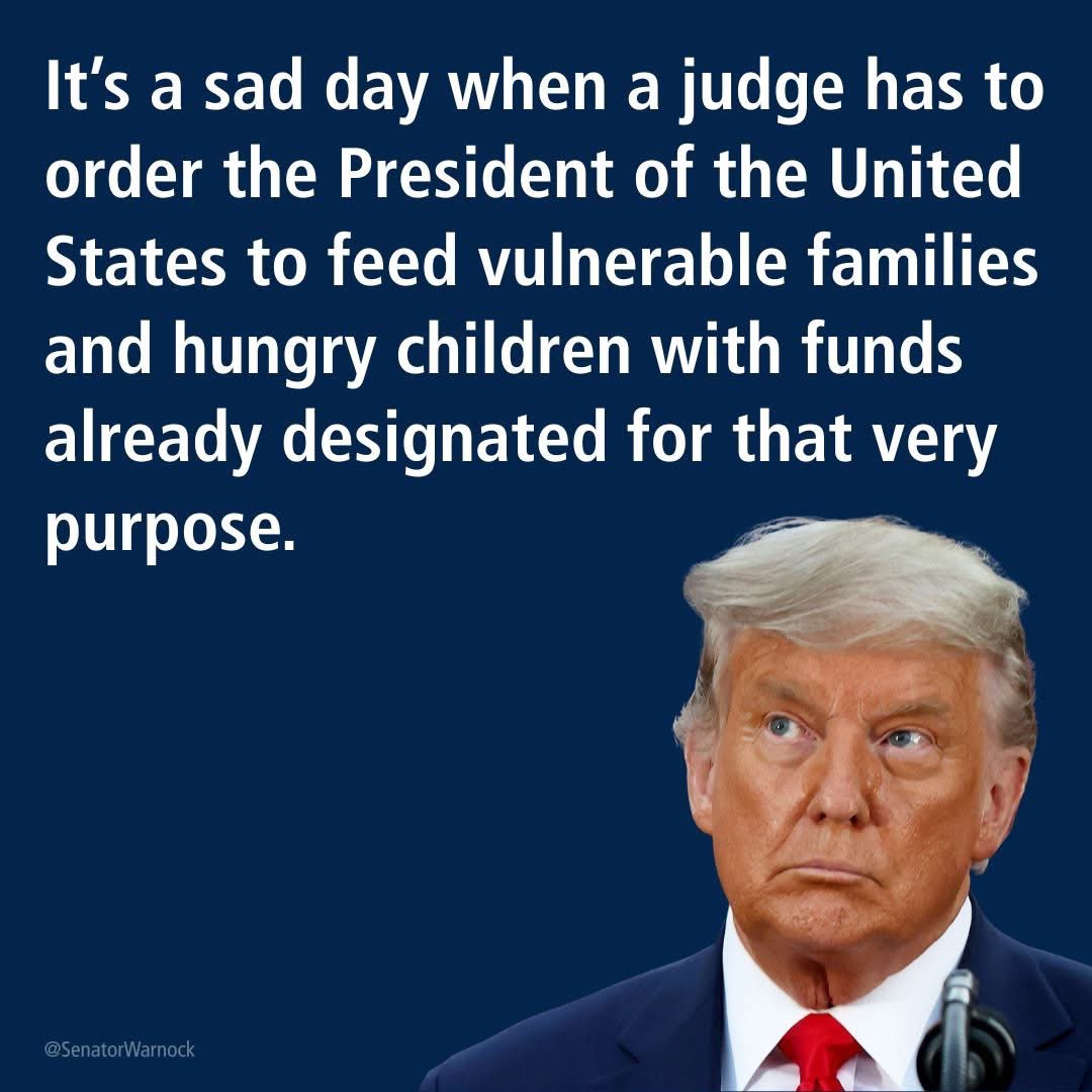 Robertwiz01010's tweet photo. This is Trump’s America.
Hungry military families lining up for food as Trump’s lawyers are in court to stop *court ordered* Snap funding. This is pure evil and 100% of Republicans in Congress support this.

Watch now..https://t.co/iRpg7xmIYA
#TrumpsShutdownDragsOn https://t.co/oZ1Hi62AfF