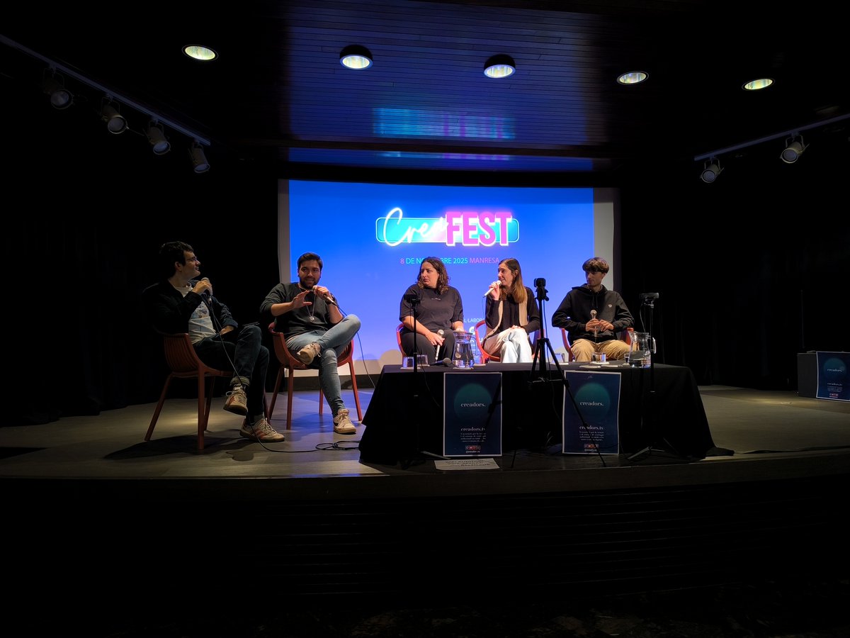 annaaroundd's tweet photo. Avui sortim al @diariRegio7 sent, el CreaFest de @creadorstv, tema del dia! https://t.co/7rMCooxl6N