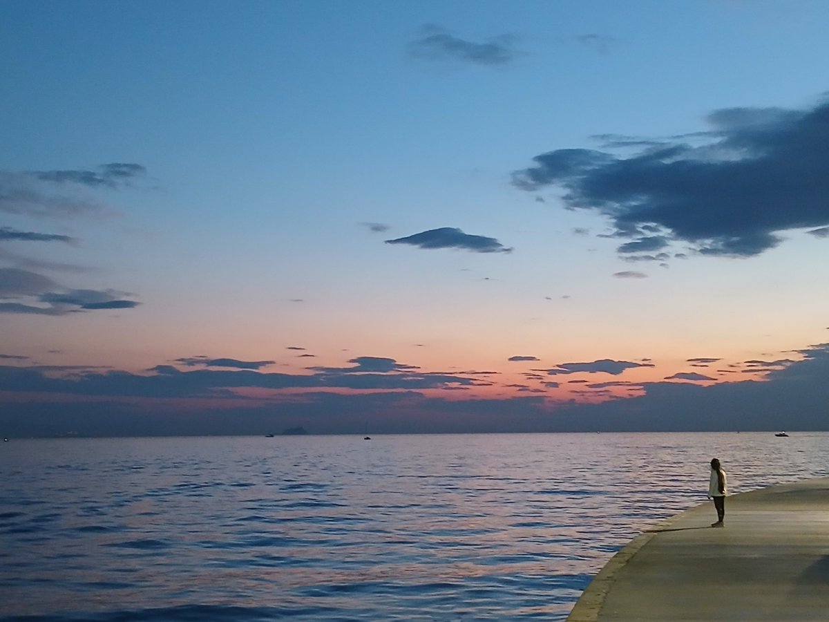 Yeni yazı, Edip sayesinde karşılaşmalar ve Moda...