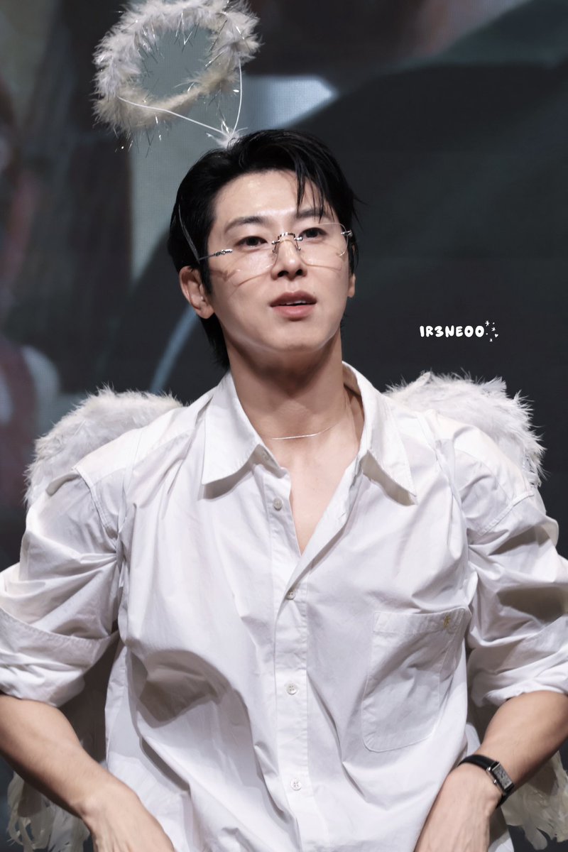 20251109 Makestar Fansign

Earth got upgraded today

#유노윤호 
#U_KNOW
#ユンホ 
#TVXQ! 
#동방신기