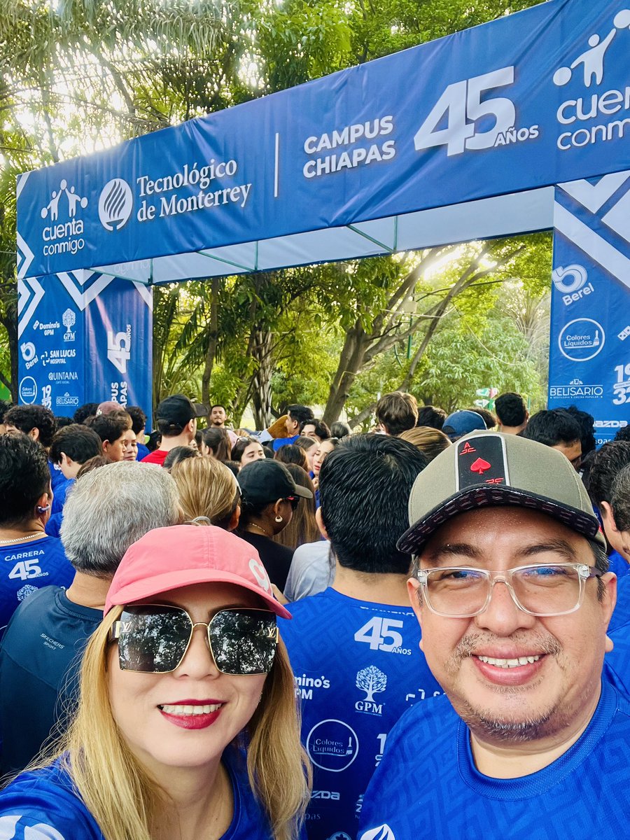 PedroSergioBT's tweet image. Domingo familiar de correr un ratito en el parque Caña Hueca, celebrando también el 48° aniversario del Tec Chiapas. 💙🏃‍♂️🌳 #OrgulloTec #CañaHueca #DomingoEnFamilia