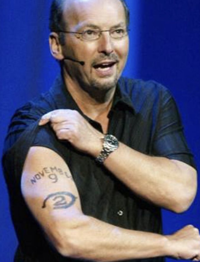 PeterMooreUSA's tweet image. I’ve done a few wild things in my career… but this one tops the list.
November 9. Halo 2. A tattoo, a launch, and a moment that defined an era.
Still proud of what we built and the fans who made it legendary. 💪🏼
#Halo2 #Xbox