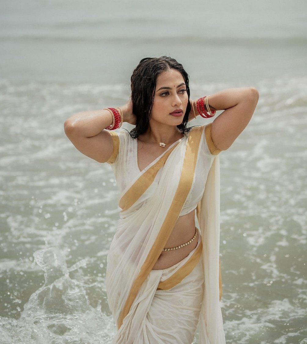 G5Ut9ApaAAATGy6?format=jpg&name=medium