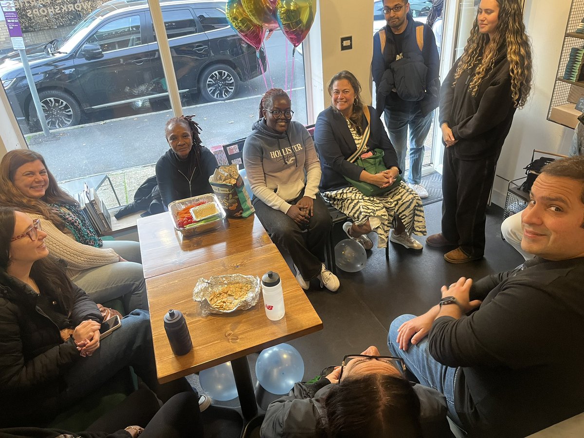 Happy Sunday All! 
Another lovely Birthday Party_parents chilling with coffee and hot chocolate whilst the children make chocolate pizzas next door.