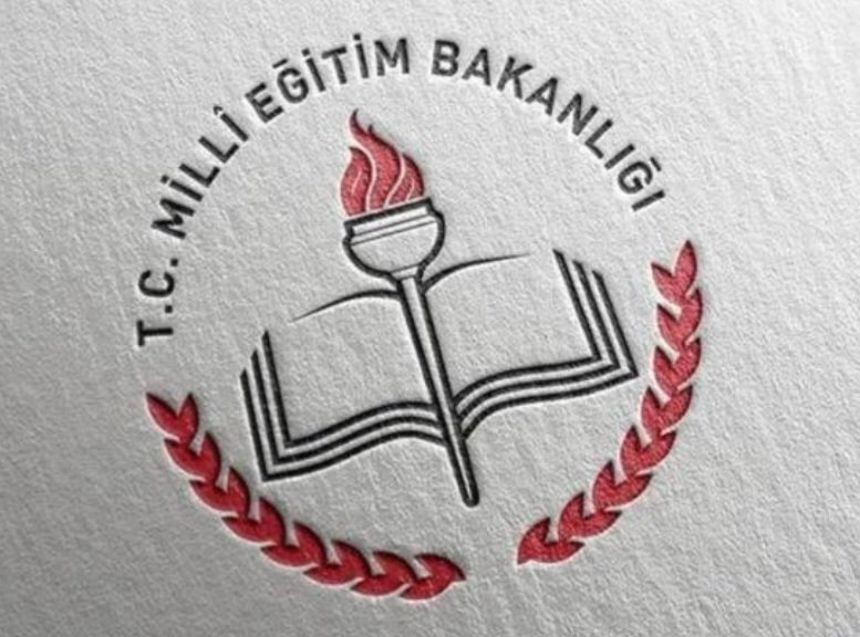 📌 Bir oğretmen okuyucumuz yazmış:
" Sayın Cumhurbaşkanımız  Nüfus artış hızı %1.7 ile felakete ramak kaldığından bahsediyor. Evet maalesef durum bu. Çalışan kadın sayısı arttıkça, köyden kente göç edildikçe, eğitim seviyesi yükseldikçe bu durum daha da kötü bir hal alacak. ÖNCE