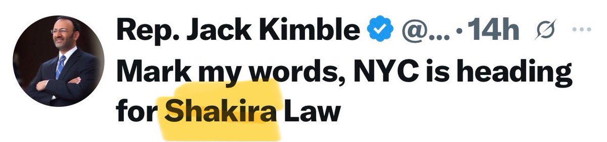 Well, those hips don’t lie.🤷🏻‍♂️
Shakira does make a man wanna speak Spanish, so watch out NYC!