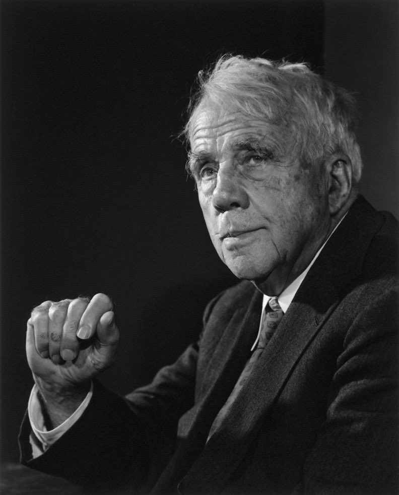 "Eğitim, öfkenizi veya özgüveninizi kaybetmeden hemen hemen her şeyi dinleyebilme yeteneğidir."

— Robert Frost