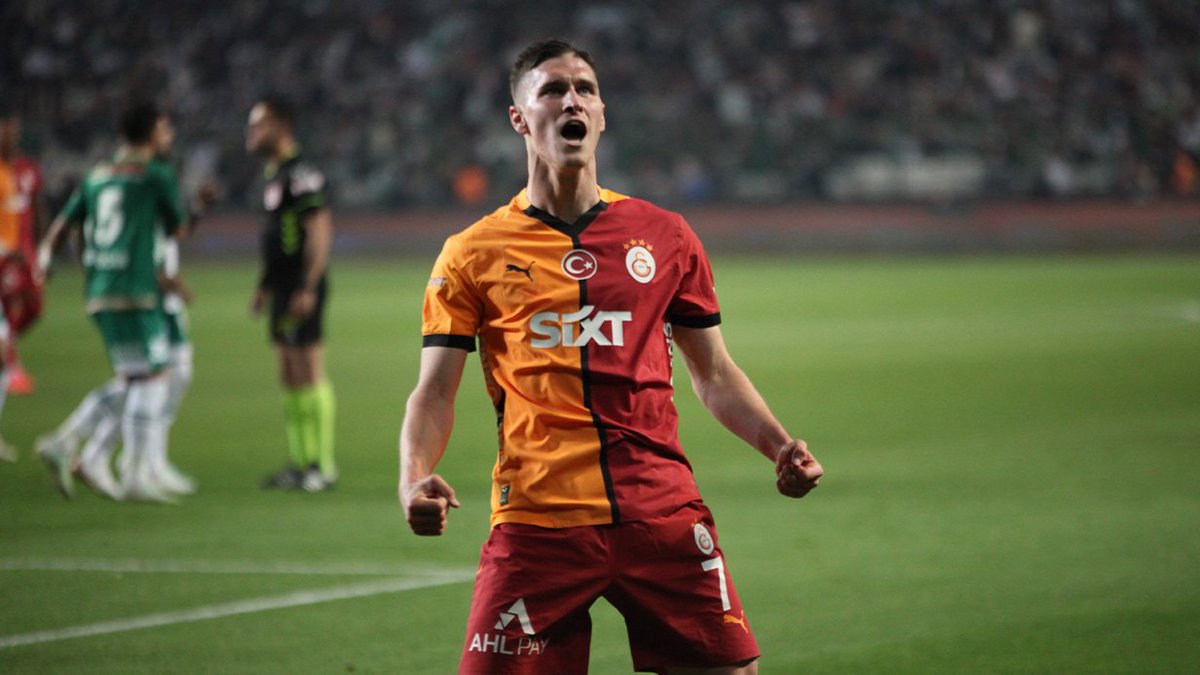 Bu takımda tahtaya yazılacak ilk isim Roland Sallai!