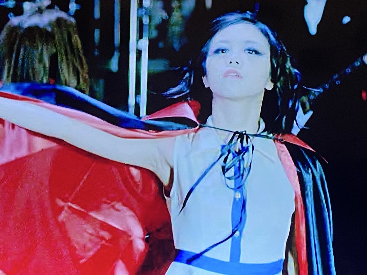 kotvampire's tweet photo. ぱすぽ☆「WING」MV(2012)⑥ https://t.co/fDAVE8Iauz