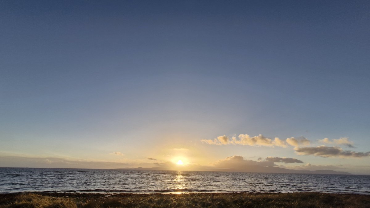 TechBrowsing's tweet image. Golden coast Sunset