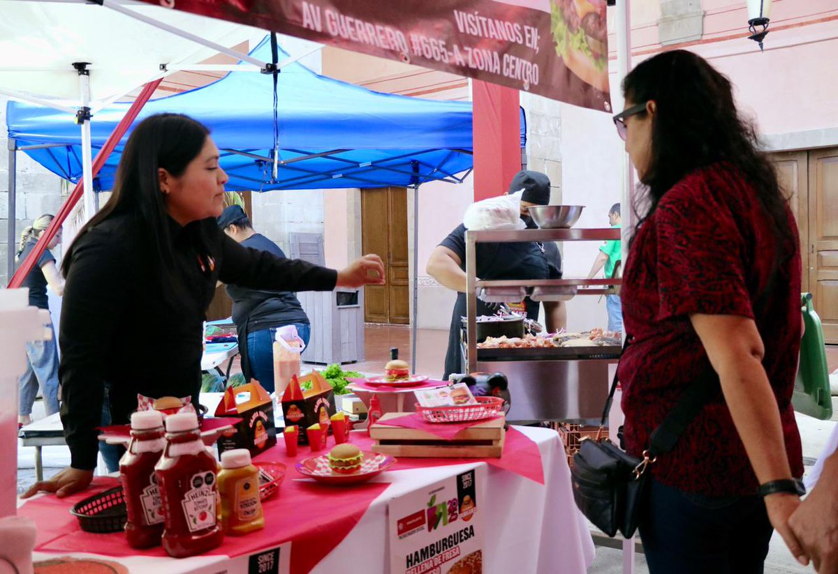 Nuevamente el Festival de la Fresa en Irapuato es un éxito, con irapuatenses y visitantes disfrutando de la gastronomía local a base de fresa en el patio de Presidencia Municipal y artesanías de los emprendedores, bebidas, postres, música en vivo y talleres en el corazón de la