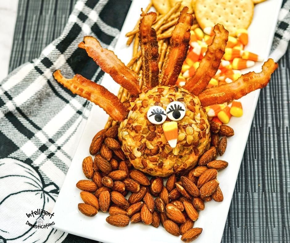 shirleywood97's tweet image. Have some fun with your Thanksgiving appetizer this year!
Kitchen tricks means you buy a cheeseball and turn it into a turkey because you love fun but you're short on time 😉🦃 #thanksgivingfood
 intelligentdomestications.com/turkey-cheese-…
