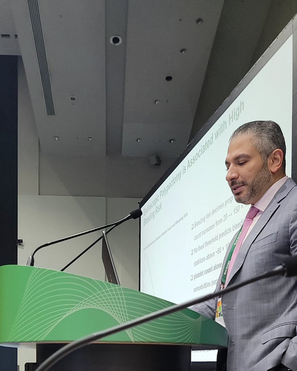 ruben_hernaez's tweet image. No sweat, calm behavior @EndoscopyOthman @bcm_gihep on how to get rid of ugly looking colom polyps in decompensated cirrhosis @AASLDtweets @AmerGastroAssn @ASGEendoscopy partnership lecture.  Look at granular patterns since they might be problematic in transplant candidates