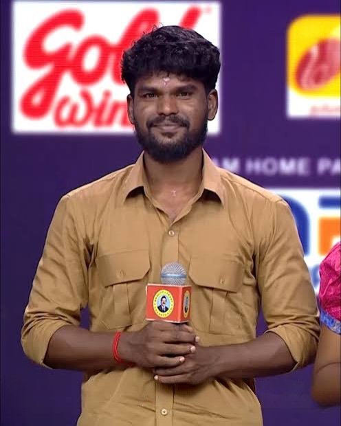 peoplenewslivex's tweet photo. HUGE congratulations to SenThamizh!
That moment when all the hard work, dedication, and incredible talent pays off. Being the 4th finalist in #saregamapa is a massive achievement and so well-deserved.
#SenThamizh #singingshow #talent #FinaleBound #ProudMoment #ZeeTamil https://t.co/YMLIF7wdlL