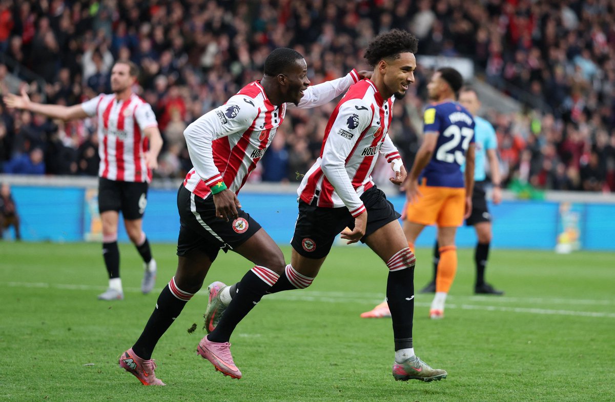 VerticalFutbol's tweet photo. Premier League 🏴 || Resultados del carrusel domical inglés
Aston Villa 4-0 Bournemouth
Brentford 3-1 Newcastle United
Nottingham Forest 3-1 Leeds United
Crystal Palace 0-0 Brighton and Hove Albion
Igor Thiago hizo un doblete.
#PL | #AVLBOU | #BRENEW | #NFOLEE | #CRYBHA https://t.co/PYwRXKliwj