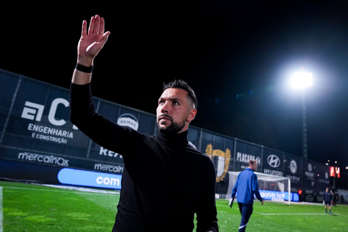 🗣️ “Trabalhamos muito para fazer os nossos adeptos felizes”

#SeguimosJuntos, Mister Farioli 💙