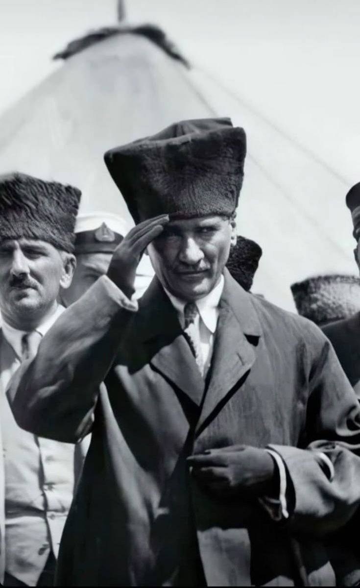 terimist🇬🇦 (@herdaimft) on Twitter photo 