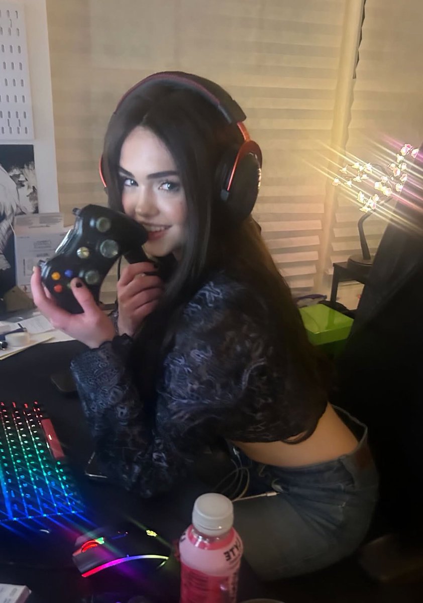 ticsbook's tweet image. taken by johnny kavanagh.