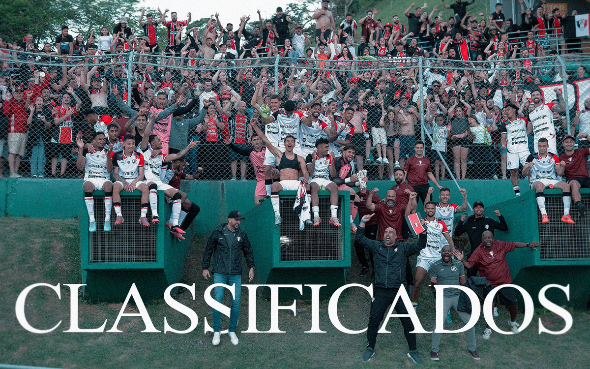 jec_online's tweet photo. ESTAMOS NA FINAL DA COPA SANTA CATARINA! ⚫️⚪️🔴 https://t.co/voTDV2bdQi