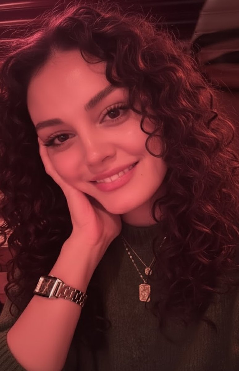 🦋Sümeyye🦋 tweet media