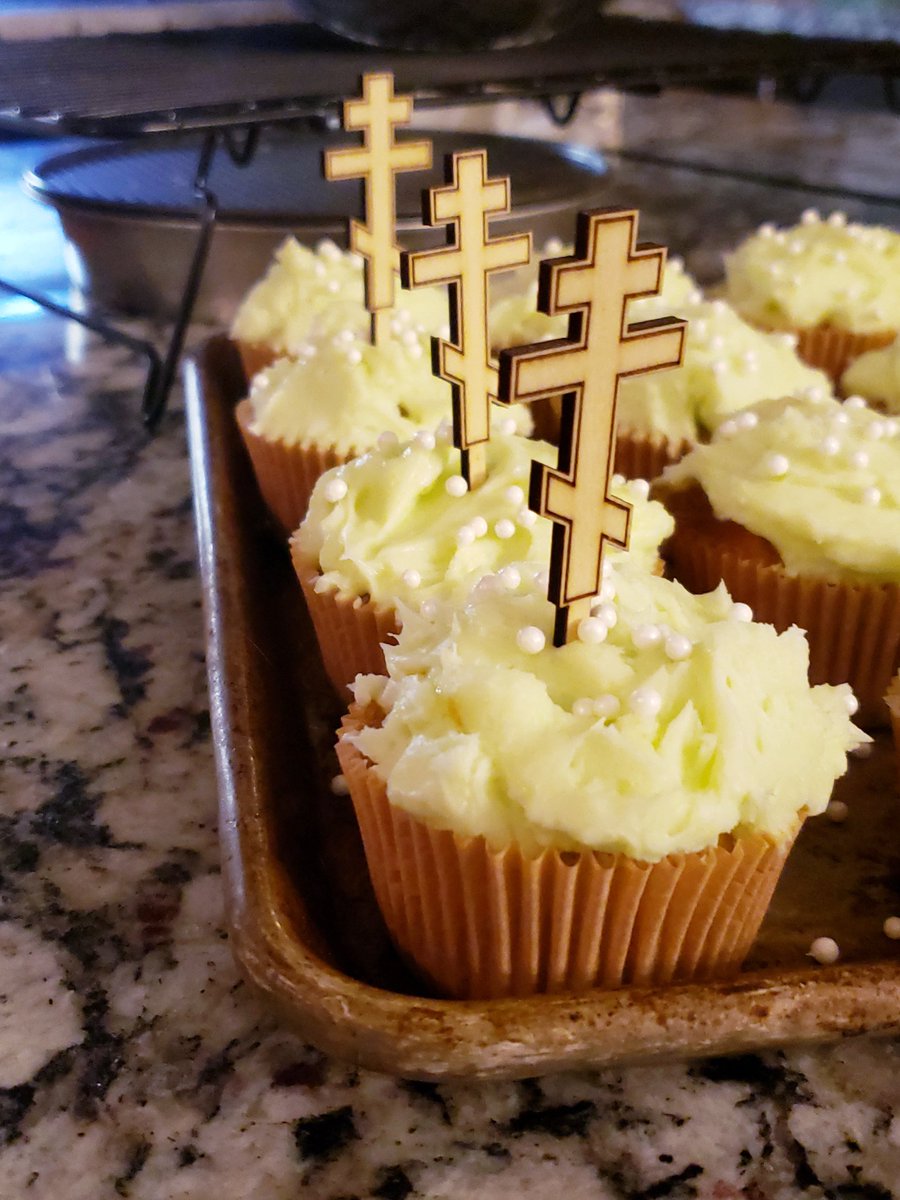 Happy Sunday to you all! I hope today is a day of relaxation, reflection, and love. My dearest church friend and her husband were baptized today. I was able to make some cupcakes for the occasion even though it took me 6 hours with resting in-between tasks &amp;The frosting is ugly😆