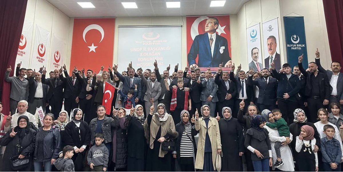 HAYIRLI OLSUN!
Sinop İl kongremizde İl başkanlığına seçilen Necati Biren ve yönetimini tebrik eder, başarılar dilerim. 

Büyük Birlik Partisi Genel Sekreteri Ahmet Yelis'in Sinop 3. Olağan İl Kongresinde verdiği mesajlar:

BBP Genel Sekreteri Ahmet Yelis;
“Bu ülkenin omurgası