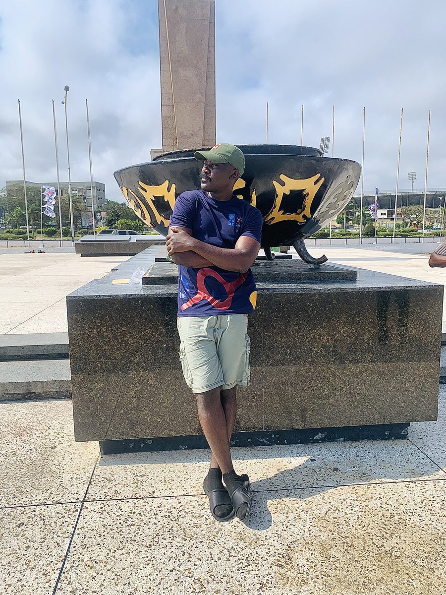 lezcanotech's tweet image. Currently, I’m not in a full-time role, but I’ve been actively working in the meantime. I’ve been taking on IT support consulting, computer technician work for private schools and small offices, and generally applying my skills wherever they are needed.

#ITSupport #TechJourney