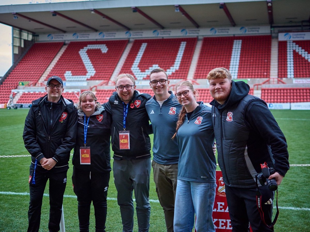 willpritchard71's tweet photo. Great day and result with @SwindonTownWFC , nice to see so many @BASportsJourno faces! https://t.co/XkiMvGhJJE