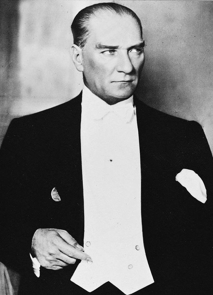 Ulu Önderimiz Gazi Mustafa Kemal Atatürk'ü, ebediyete intikalinin 87. yıldönümünde saygı ve sevgiyle anıyoruz. 🖤 

"Ey büyük Atatürk! 
Açtığın yolda, gösterdiğin hedefe durmadan yürüyeceğime ant içerim!"
