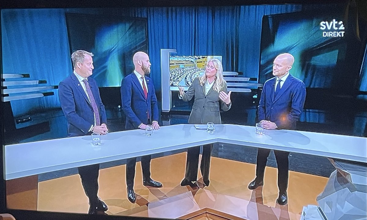 danielclaesson4's tweet image. Mycket intressant diskussion med @CarlOskar och @Ygeman om vem som ansvarar för debattklimatet i #SVTAgenda