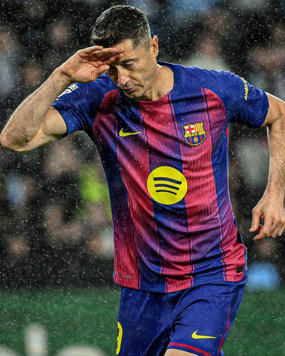 BarcaUniversal's tweet image. ❗️Let&apos;s be honest: Ferran is great, but he&apos;s not ROBERT LEWANDOWSKI!