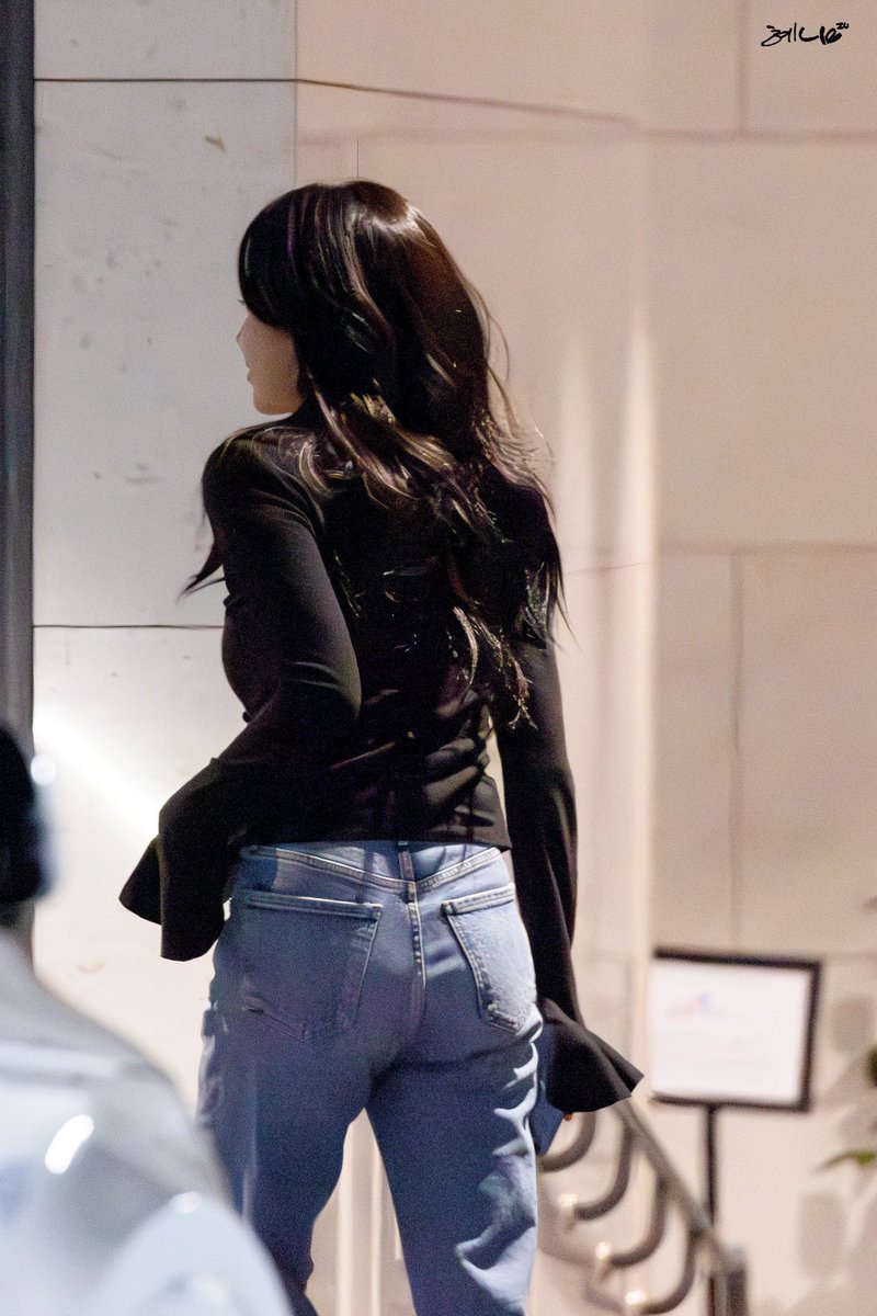 filipe910910's tweet image. Good morning IU ☕️ 
10/11/2025 Monday 
Have a good week, UAENA 😊 
#2025MAMAVOTE #iu
@_IUofficial