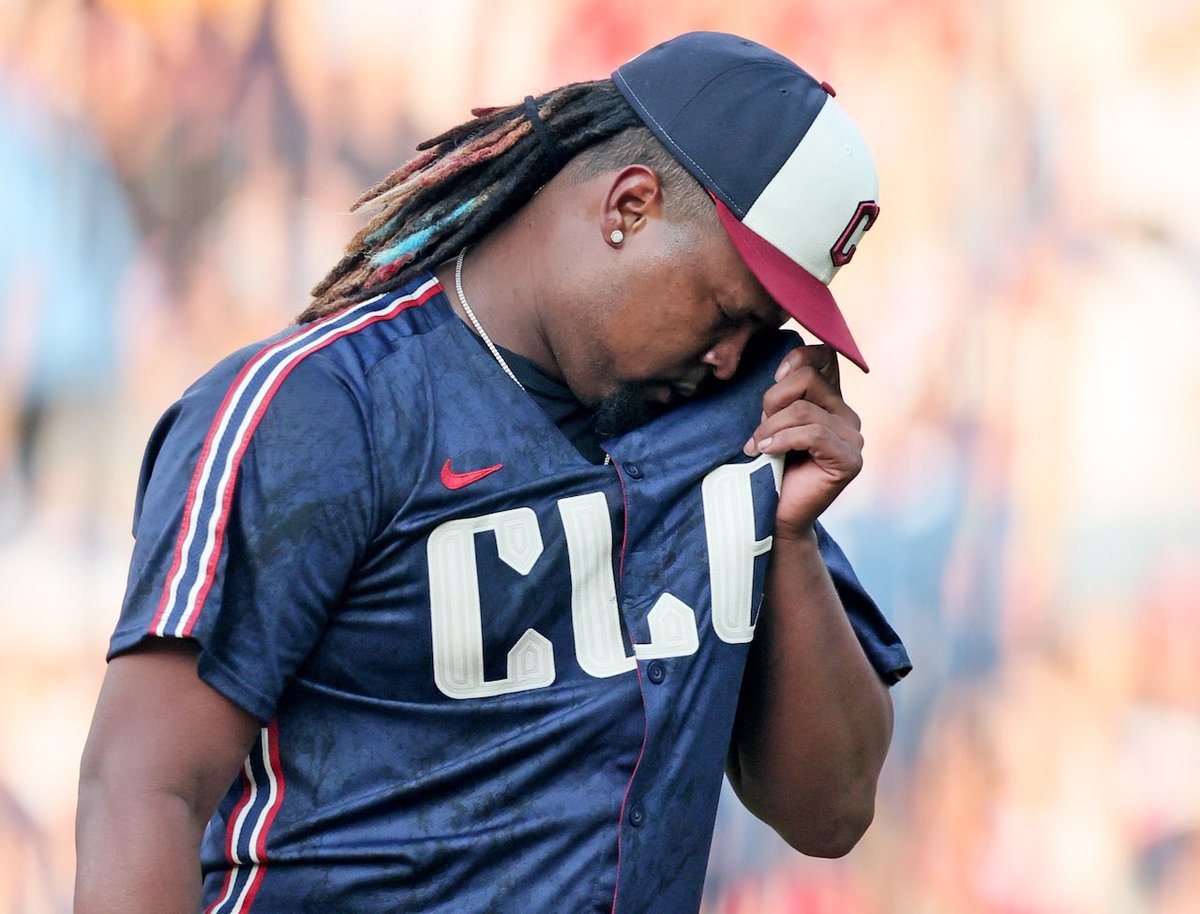 Fiscalía de Nueva York acusa an Emmanuel Clase y Luis Ortiz de fraude, conspiración y soborno.
 
Los lanzadores de los Cleveland Guardians, Emmanuel Clase y Luis Ortiz, enfrentan penas de hasta 65 años de prisión si son hallados culpables de todos los cargos. El Distrito Este de