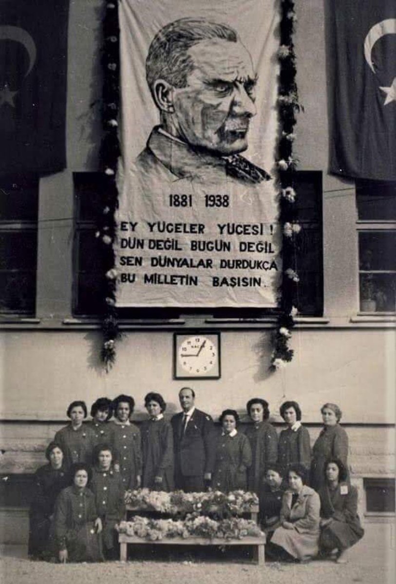 Sen Atatürksün, sen ölmezsin