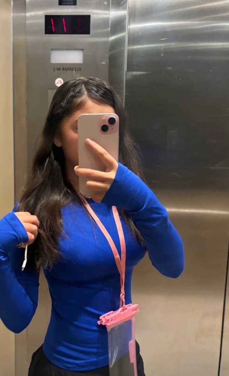 fioo7d's tweet image. old esli pic