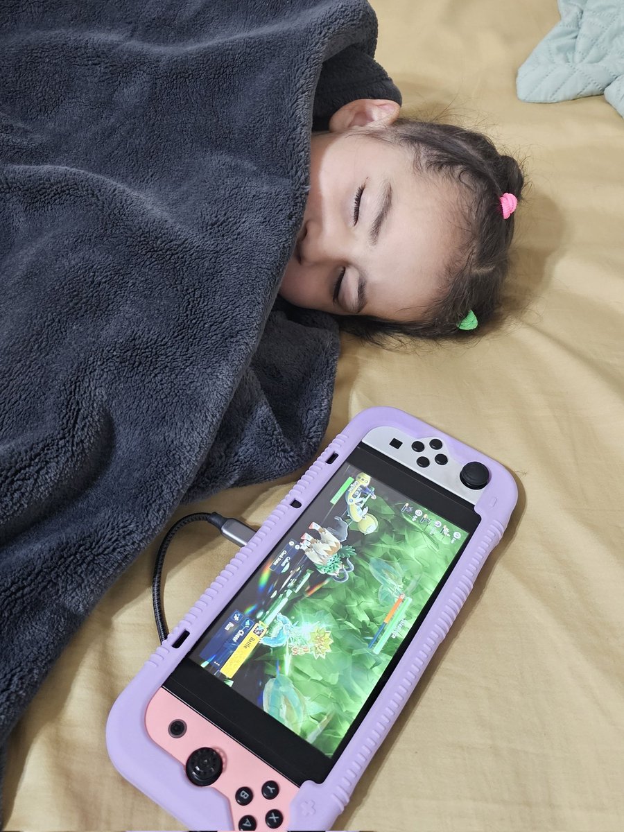 This is your randomly matched teammate when you lose a raid on S/V