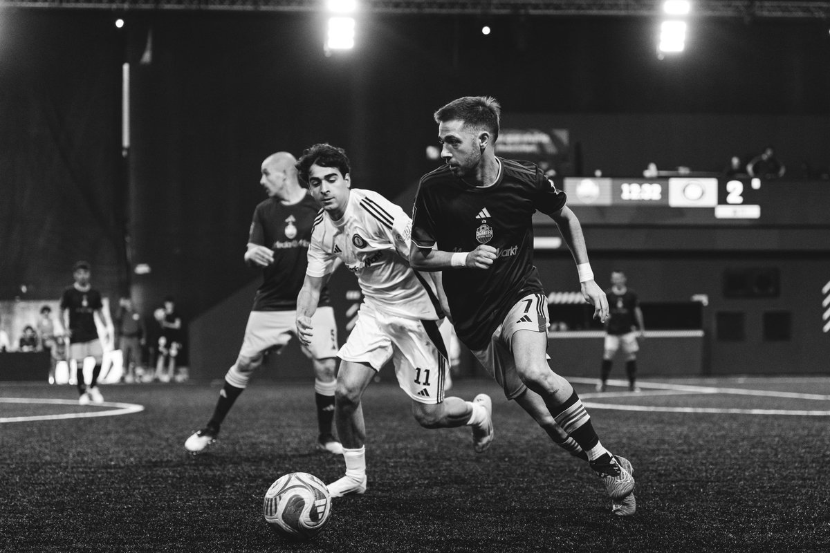 🔥 EMPIEZA LO BUENO 🔥
• Hoy se terminó la fase de grupos y ya tenemos rival para el Last Chance/Octavos de final, es 1K.
- Con la mente ya puesta en la final que tendremos el miércoles, este equipo quiere muchísimo más.
SOMI <a href="/JijantesFC/">Jijantes FC</a> 💙❤️
<a href="/Lajijantada/">lajijantada_oficial</a>