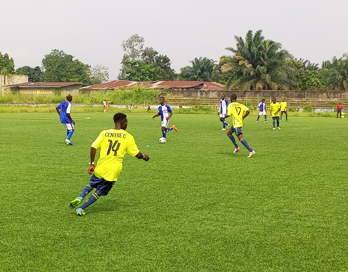 SalumuMoses's tweet photo. #Kisangani #EUFKIS D1 (J8)
L'Académie Football Centre C (AFCC) réalise un coup parfait en battant Ecofuta Ja (5-0) ce dimanche 09 novembre au stade Lumumba.
#MSO https://t.co/SLFDG26ARQ