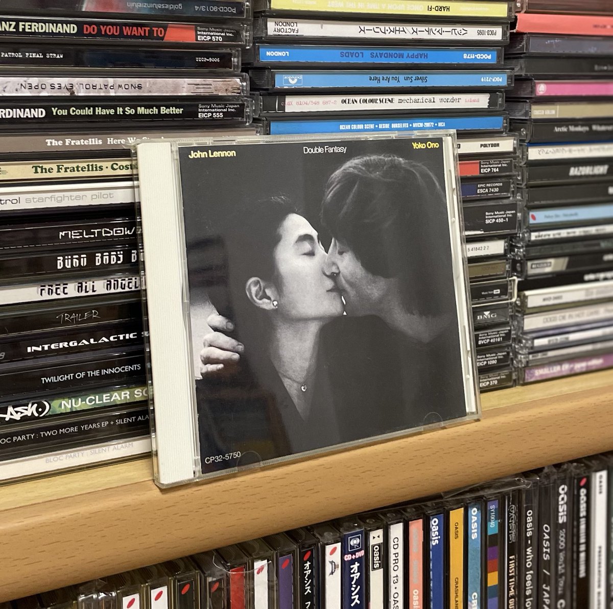 OKASHI6969's tweet image. John Lennon

(JUST LIKE) STARTING OVER
youtu.be/pZCxyOcvp5A?si… @YouTube

#JohnLennon
#STARTINGOVER
#いってきます

good morning☕️🎶