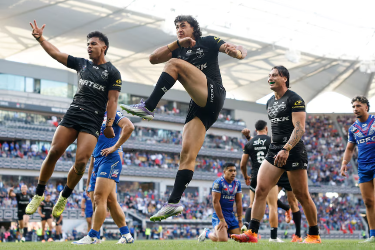 LISTEN | 
Coz and Heals discuss the weekend of sport as the Rugby League year officially draws to close and the AFL introduce a wildcard round! 
podcasts.apple.com/au/podcast/cor…
#NRL #Ashes