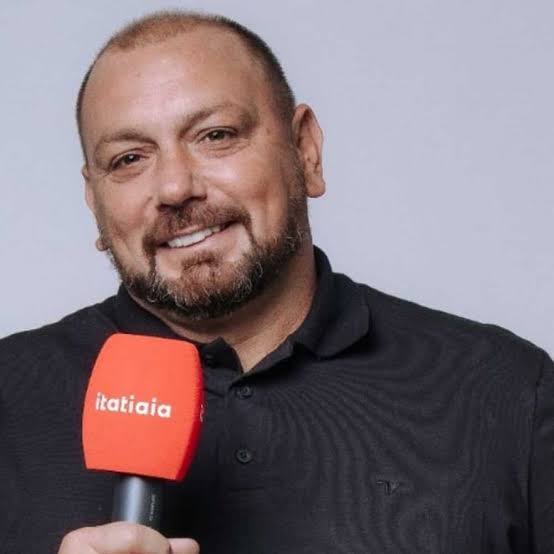 OledoCEC's tweet image. esse infeliz é simplesmente NOJENTO, ama implantar notícias falsas pra prejudicar o cruzeiro, se eu fosse o clube processava esse traste