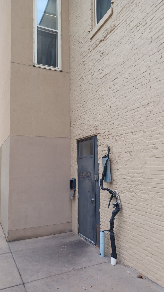 This doesn't seem like it's up to code.